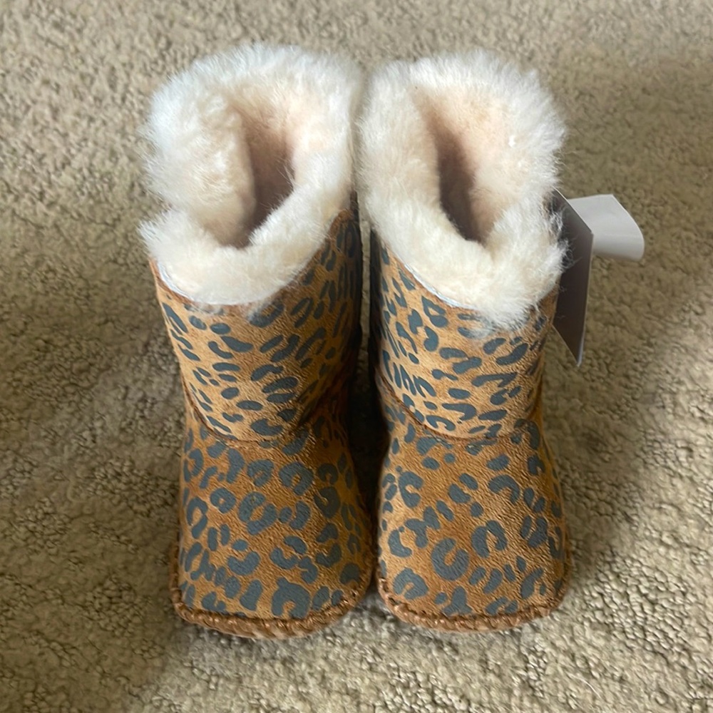 Leopard print baby uggs